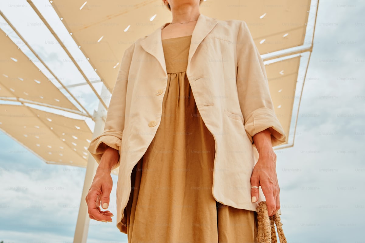 Look 2 - 亚麻长袍造型
